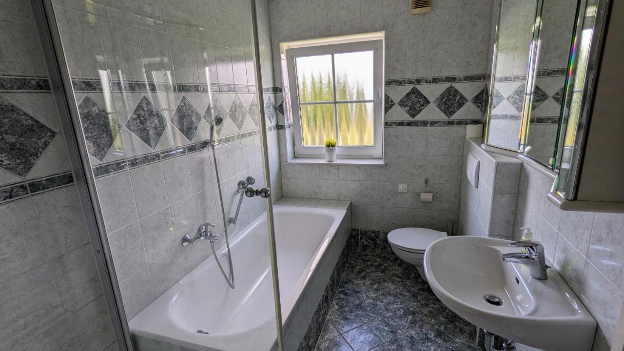 Ferienwohnung Fischerteich In Detmold Exterior foto